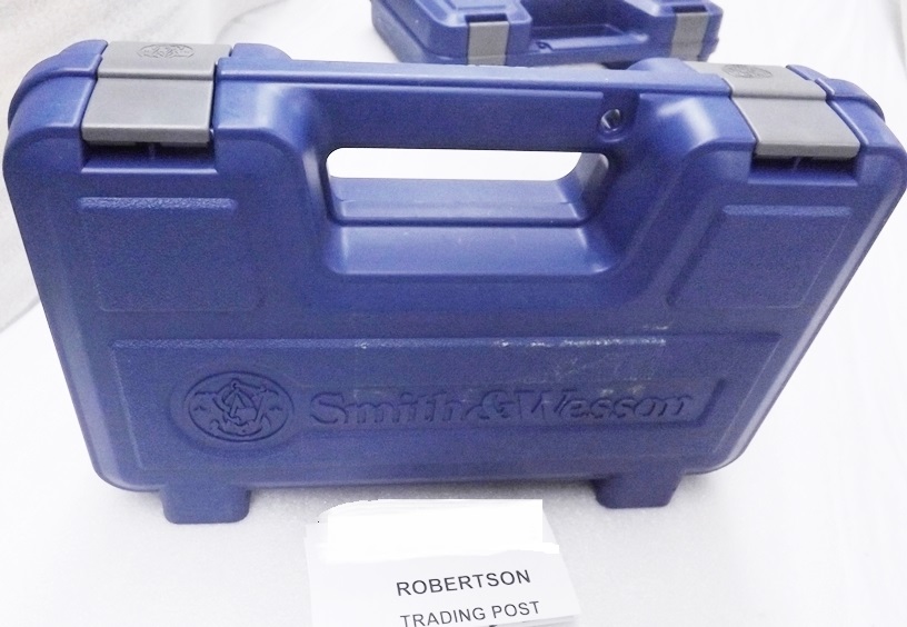 Smith & Wesson Factory Blue Box Plastic Case Sm Med Handgun 2-6 in 22622