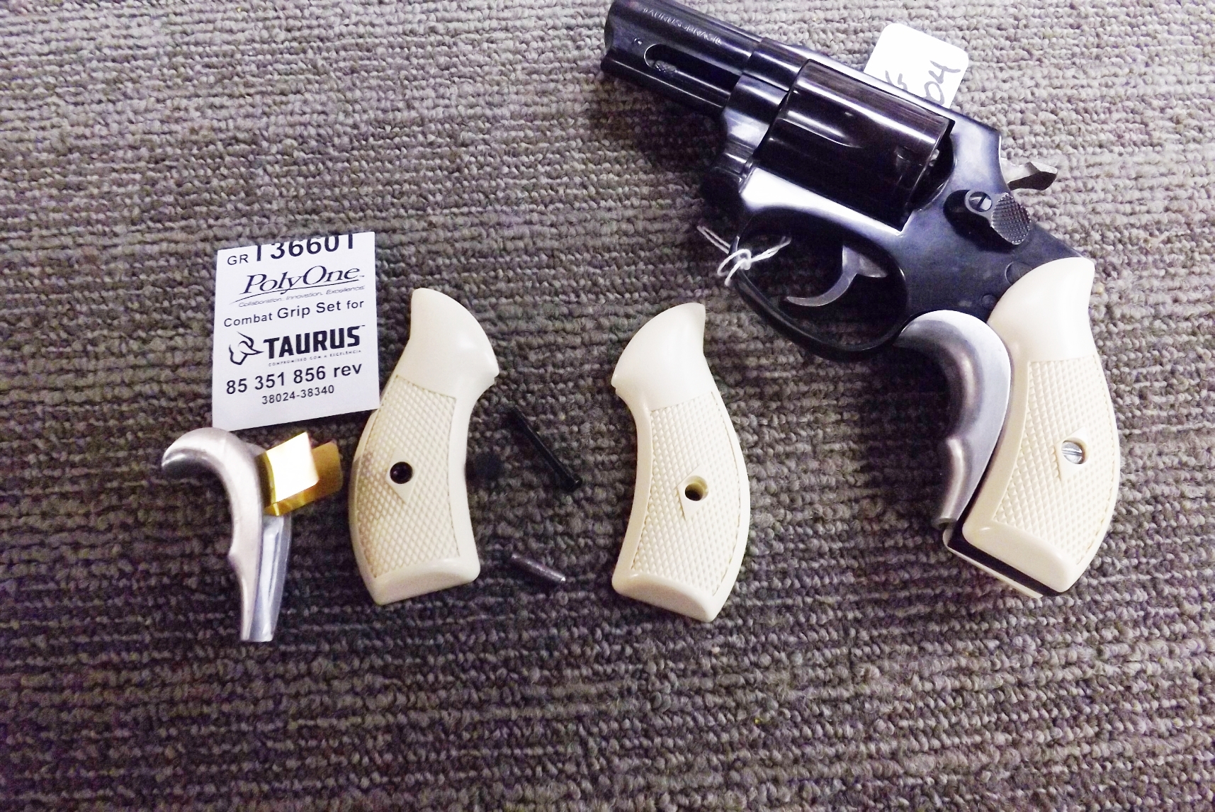 Ivory Poly Grips Frame Seal, Pin & T Grip Adapter for Taurus 85 856 Revolvers - Image 18