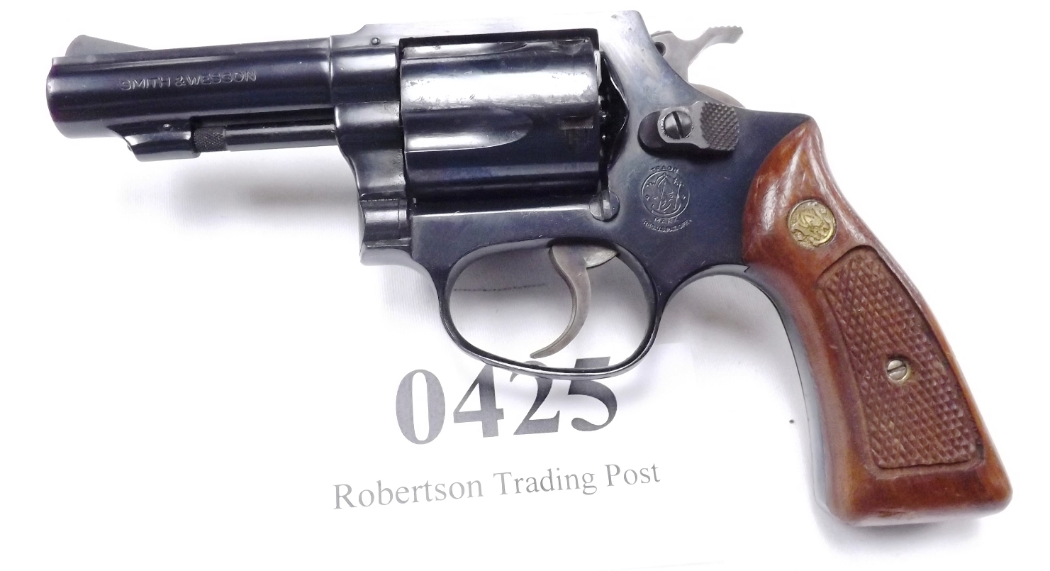 Smith & Wesson .38 Spl Model 36 Chief's Special 3” Heavy Barrel Square Blued Revolver S&W 1978 Excellent Condition