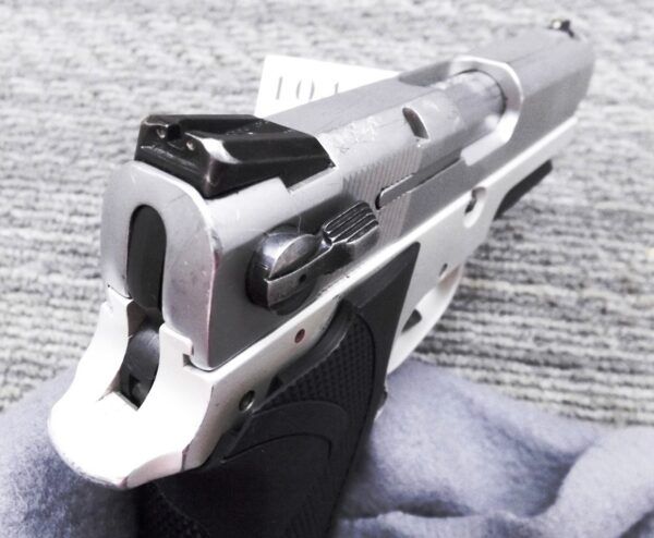 S&W 4013TSW Tactical Compact VG 2005 Rail .40 Smith & Wesson 104444 with Correct 8 round magazine; 12 rounders available - Image 13