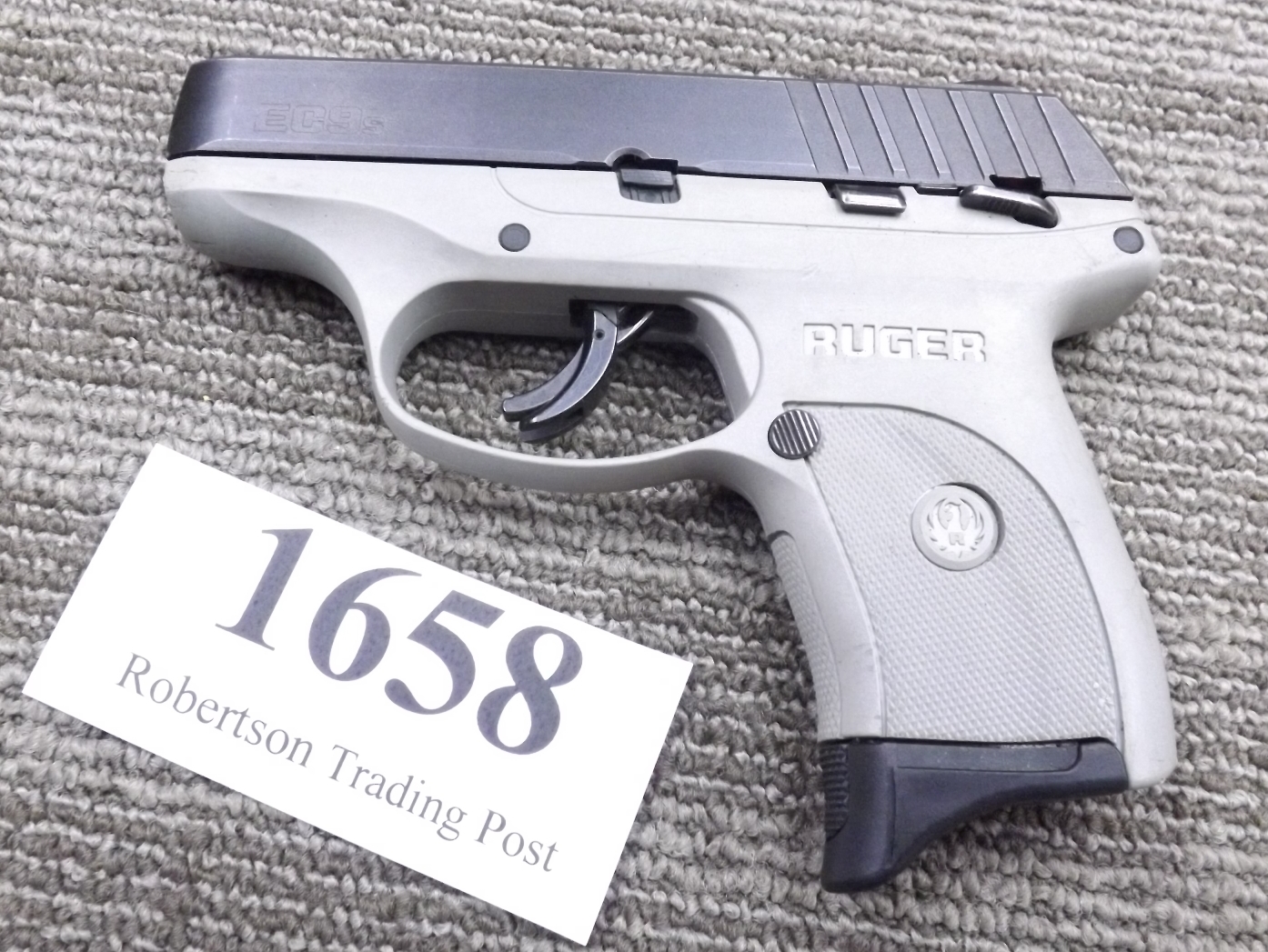 Ruger 9mm LC9 series EC9S Gray Blue Subcompact 8 Shot 13201 VG-Exc