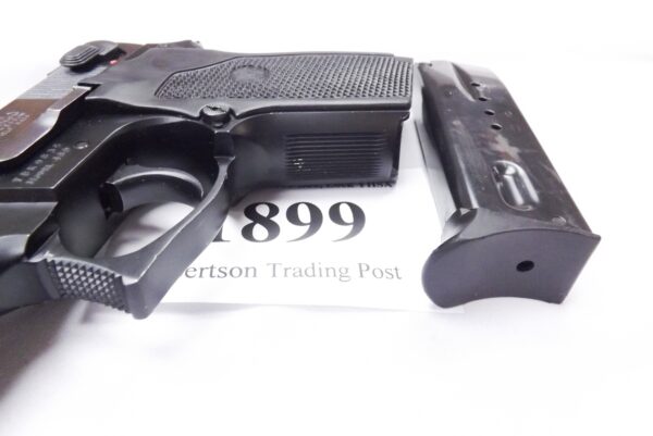 Smith & Wesson 9mm model 469 Compact 1989 VG-Exc 3 Safeties S&W 6906 type with Holster and Magazine Offer - Image 4