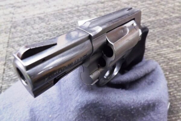 S&W .357 model 60-9 Stainless 2” Snub Smith & Wesson Revolver 1997 Pre Lock Bobbed - Image 3