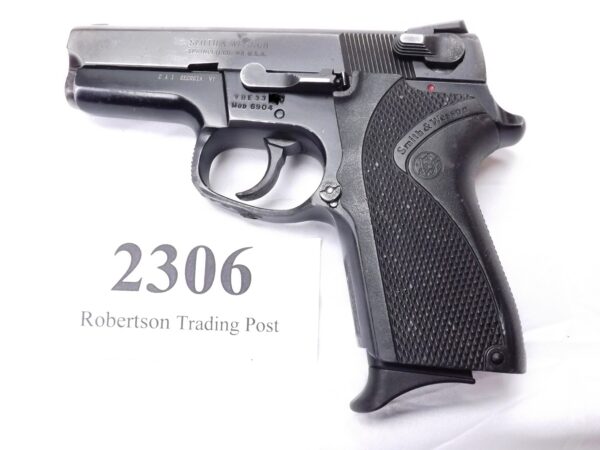 S&W 9mm 6904 Compact Auto 12 Shot 1994 Smith & Wesson 3 Safeties 1 Mag