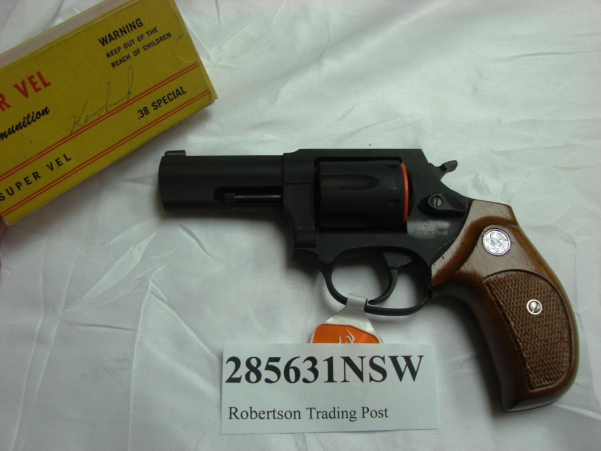 Taurus .38 model 856 Matte Blue 3” Walnut Colt Detective style Grips Night Sight Revolver No Lock