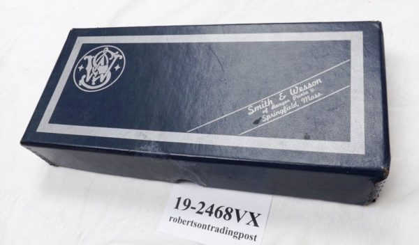 Smith & Wesson Factory 2 Piece Blue model 19-2 Box 4 inch 1968 Nox, NRA, Wty - Image 10