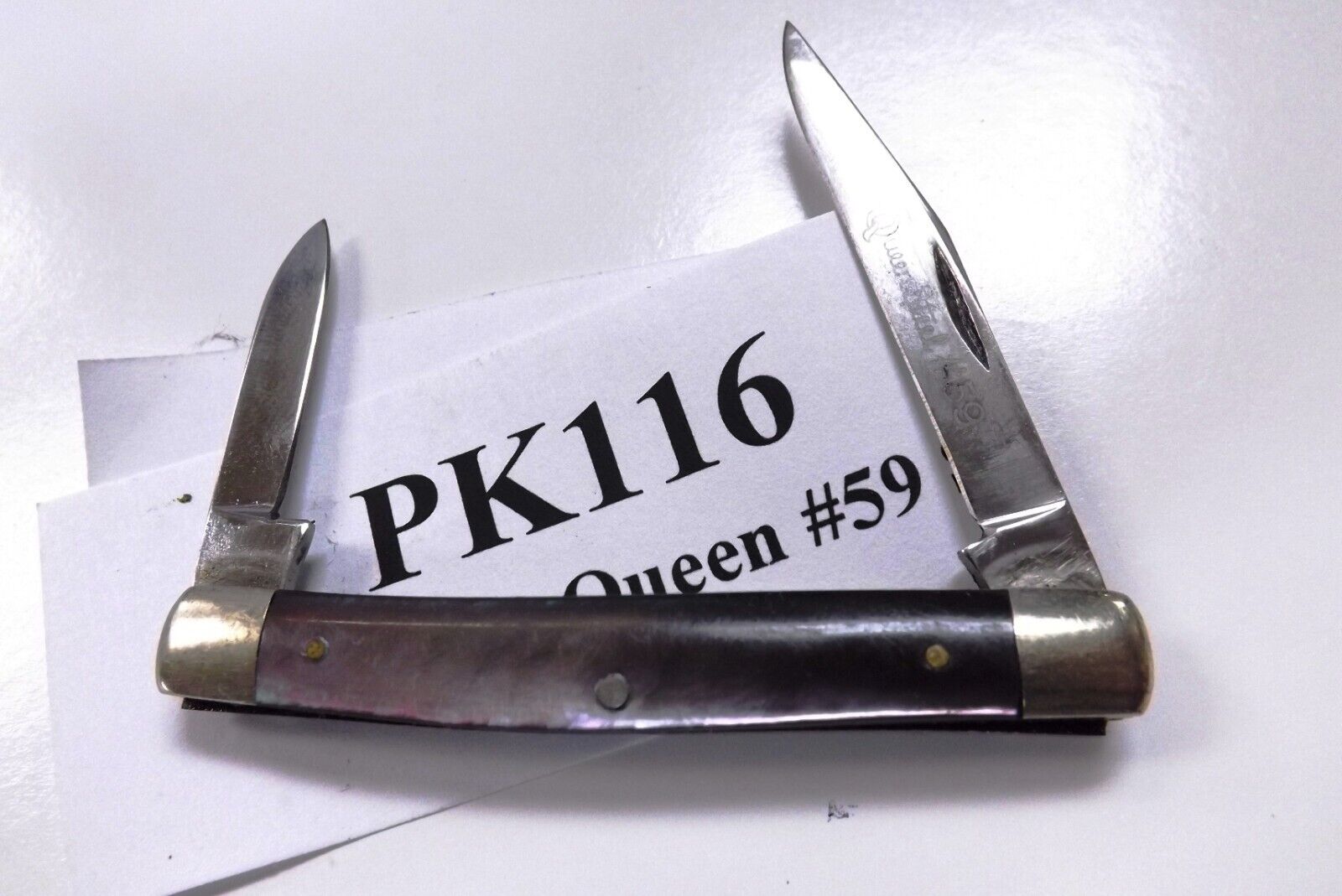 1973 Queen Steel #59 Smoked Abalone 2 Blade Pen Knife Mother of Pearl Mint