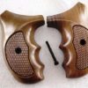 Sile Italian Walnut Combat Finger Groove Grips fit S&W J Round 36 60 silJC - Image 3