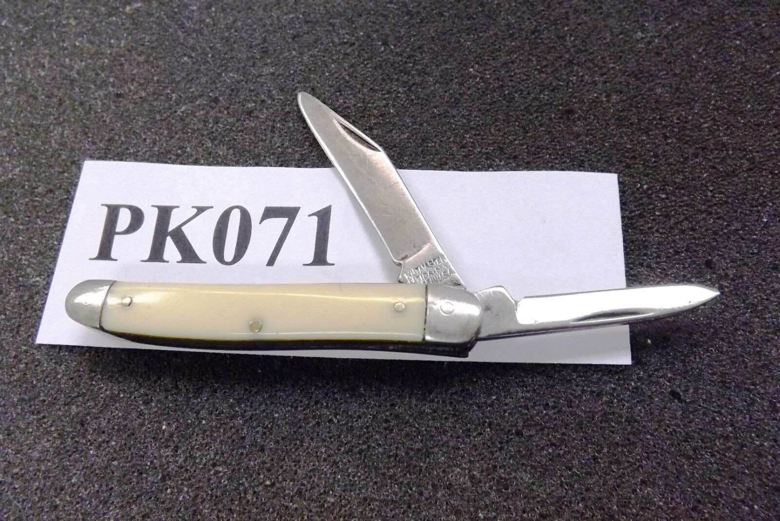 1950s Kutmaster 2 Blade Small Jack Pocket Knife Imitation Ivory VG Blem