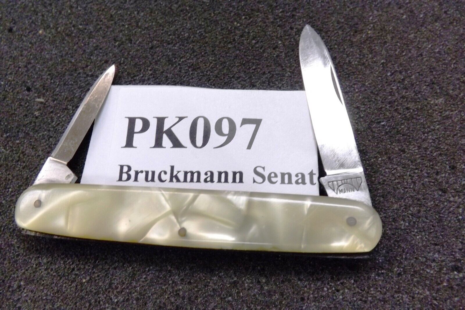 E. Bruckmann Mann Medium Senator 1950s Pen Pocket Knife Imitation Pearl