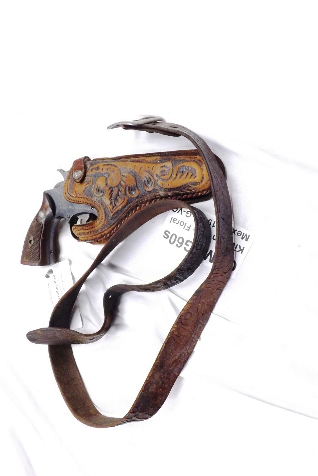 Vintage 1960s Floral Leather Belt and Holster for Colt D or S&W Kit, Chief - Image 3