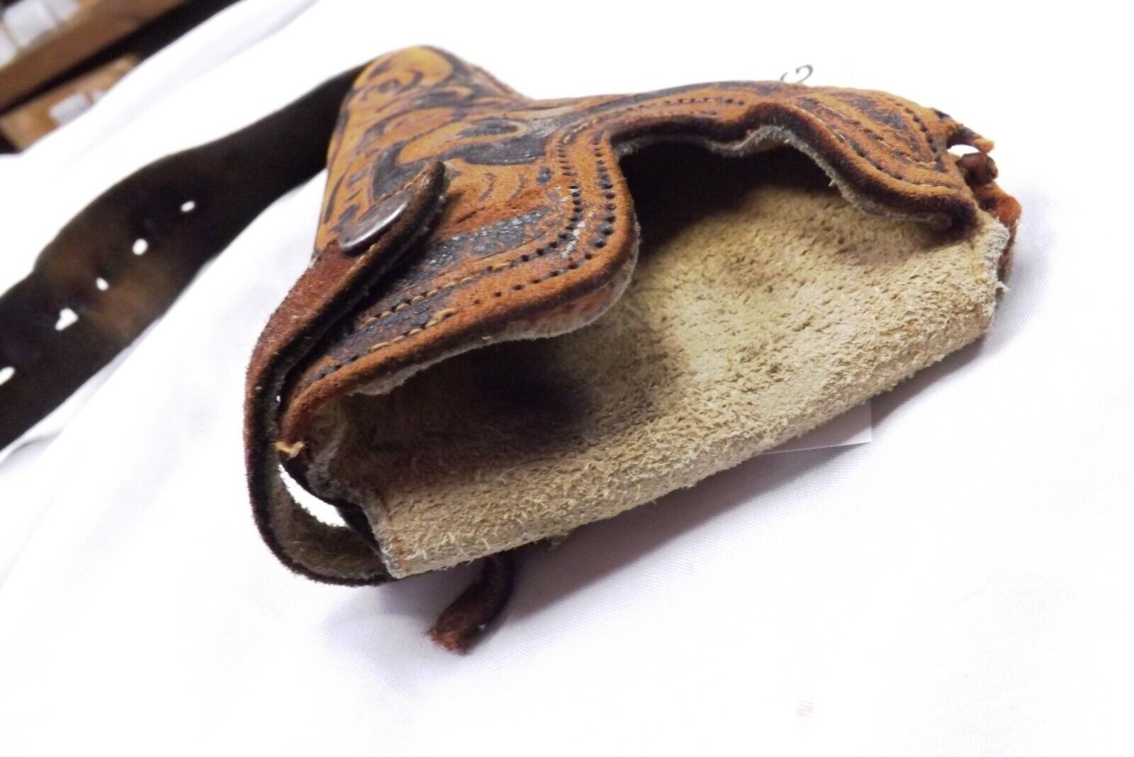 Vintage 1960s Floral Leather Belt and Holster for Colt D or S&W Kit, Chief - Image 6