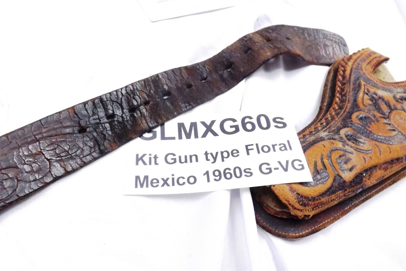 Vintage 1960s Floral Leather Belt and Holster for Colt D or S&W Kit, Chief - Image 8