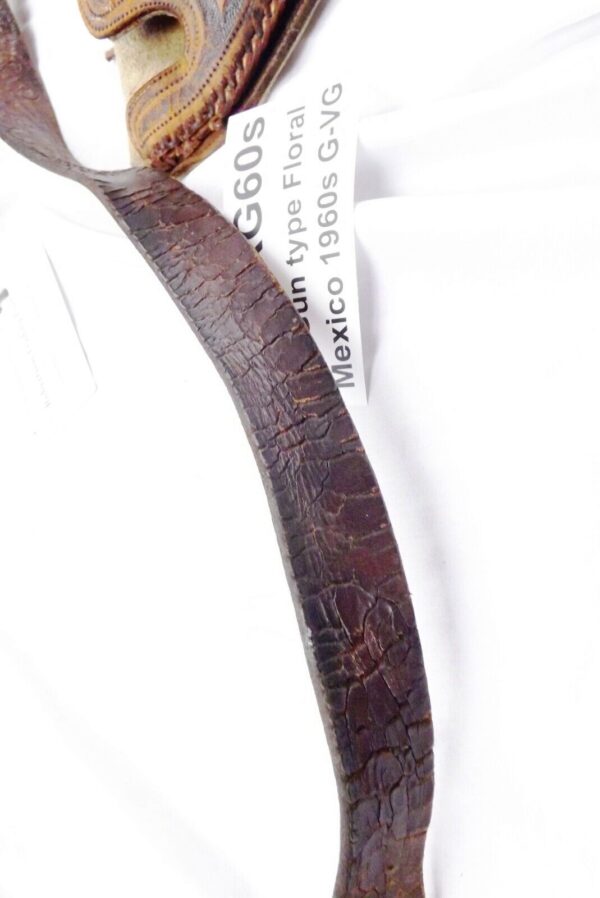 Vintage 1960s Floral Leather Belt and Holster for Colt D or S&W Kit, Chief - Image 9