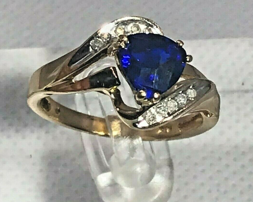 Ladies 1 Ct Sapphire Pear Solitaire  8 Diamonds 2.8 grams 10K YG 7 1/4 Ring Size