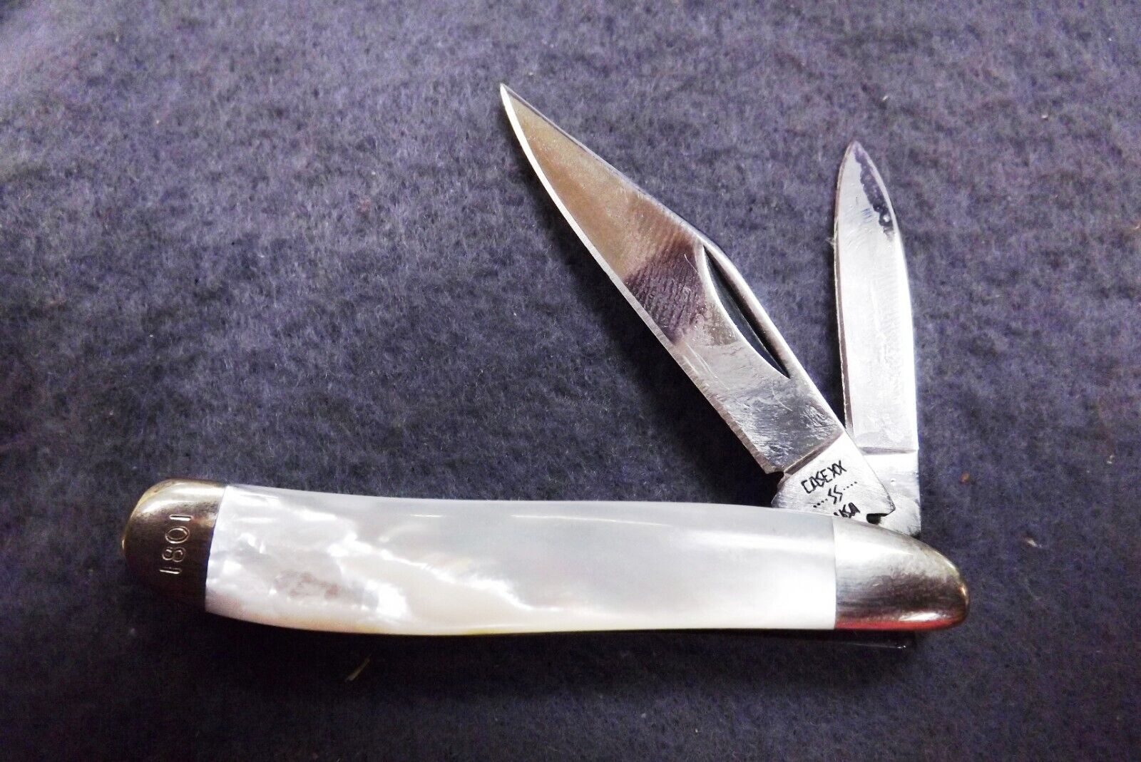 1982 Case 8220 SS Stainless Mother of Pearl Peanut Mini Jack Pocket Knife Mint