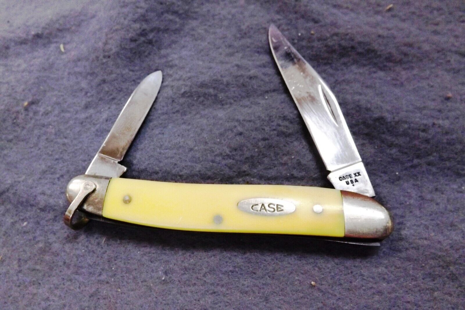 1979 Case 03244 Yellow Handle 2 Blade Pen Pocket Knife with Fob Loop