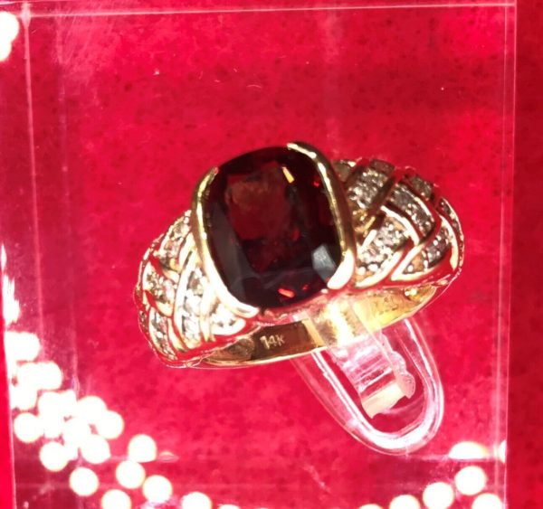 1970s Leer Gem Ltd. 2 1/2 Carat Oval Cut Garnet with 1/2 Carat Diamonds 6.2g 14K - Image 5