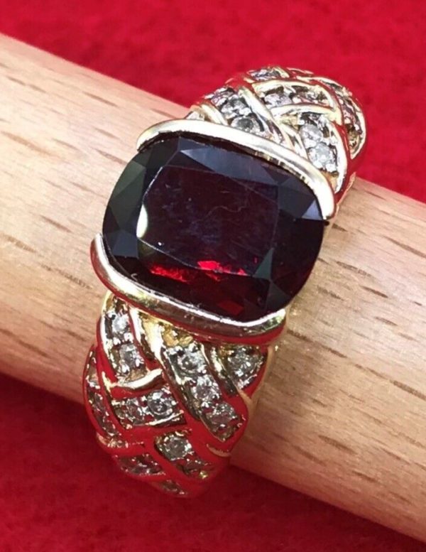 1970s Leer Gem Ltd. 2 1/2 Carat Oval Cut Garnet with 1/2 Carat Diamonds 6.2g 14K